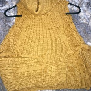 Mustard Yellow Cropped Top Sweater💛